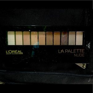 This is a L’Oréal “La Pallete” eyeshadow and it is #111: Nude